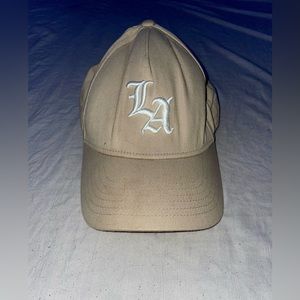 beige LA embroidered baseball cap
